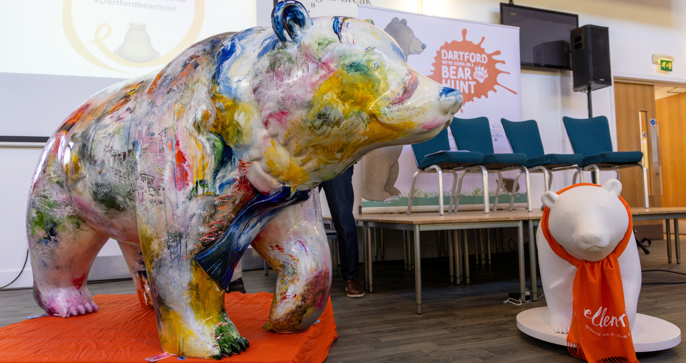 ELLENOR HOSPICE BRINGS MICHAEL ROSEN’S BEAR TO LIFE IN PUBLIC ART TRAIL